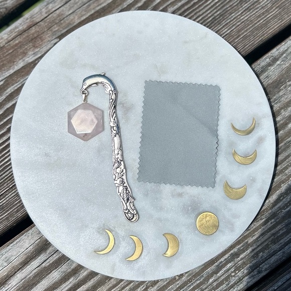 Rose Quartz Dolphin Metal Bookmark - Picture 1 of 3